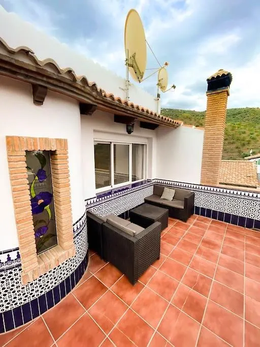 Villa Palmera, Sleeping 6, Sea View, Arenas