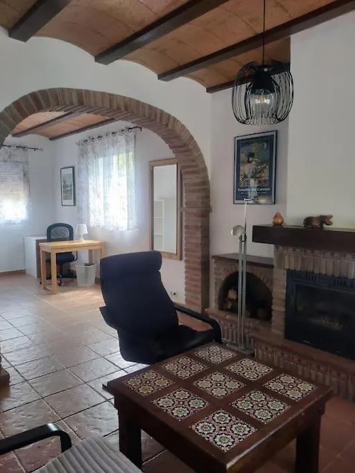 Villa Palmera, Sleeping 6, Sea View, Arenas  Arenas (Malaga)