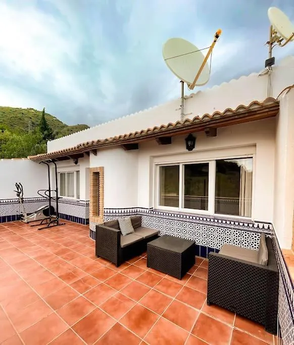 Villa Palmera, Sleeping 6, Sea View, Arenas  Spain